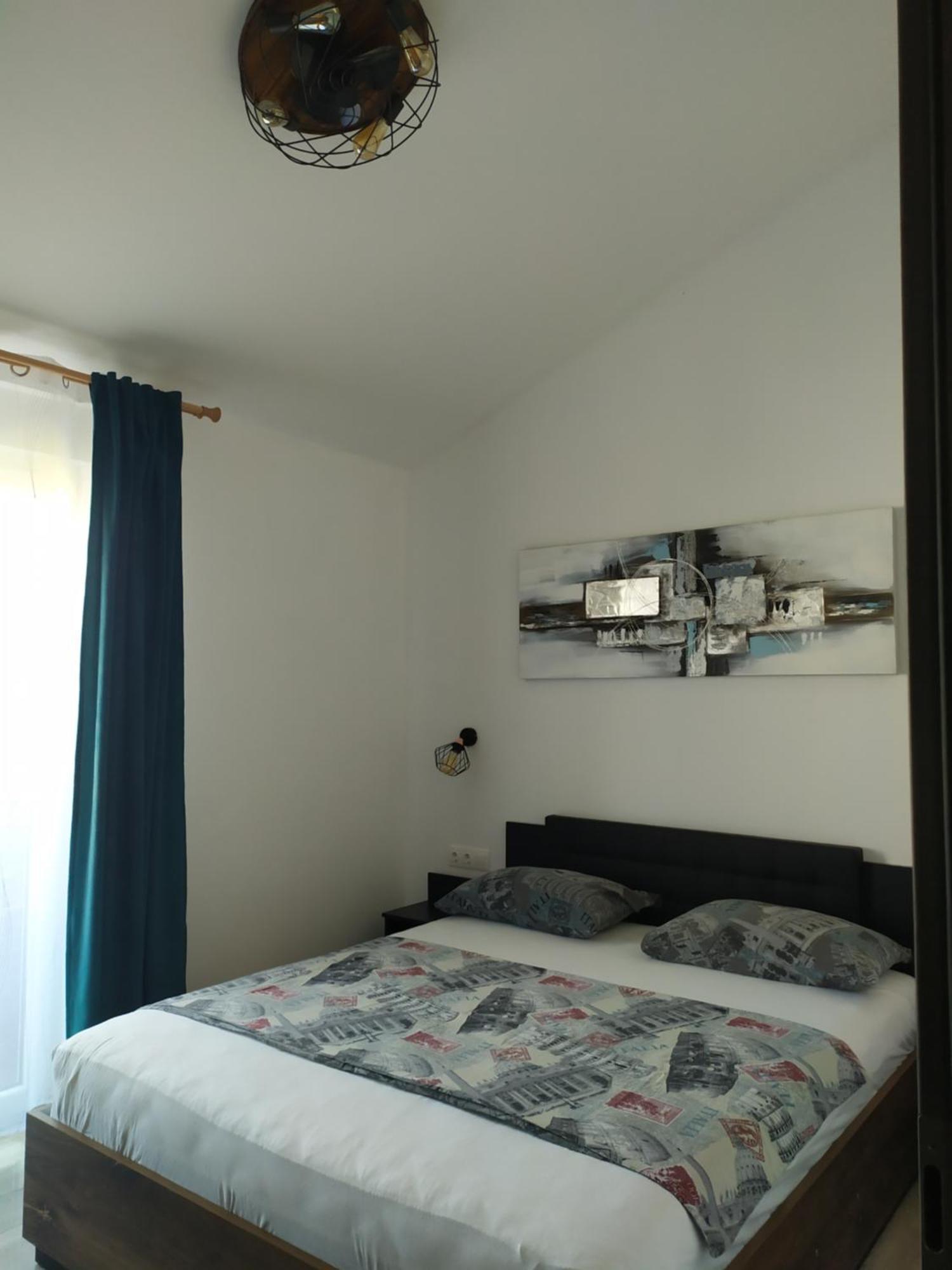 Apartmani Mira Nin Exteriör bild
