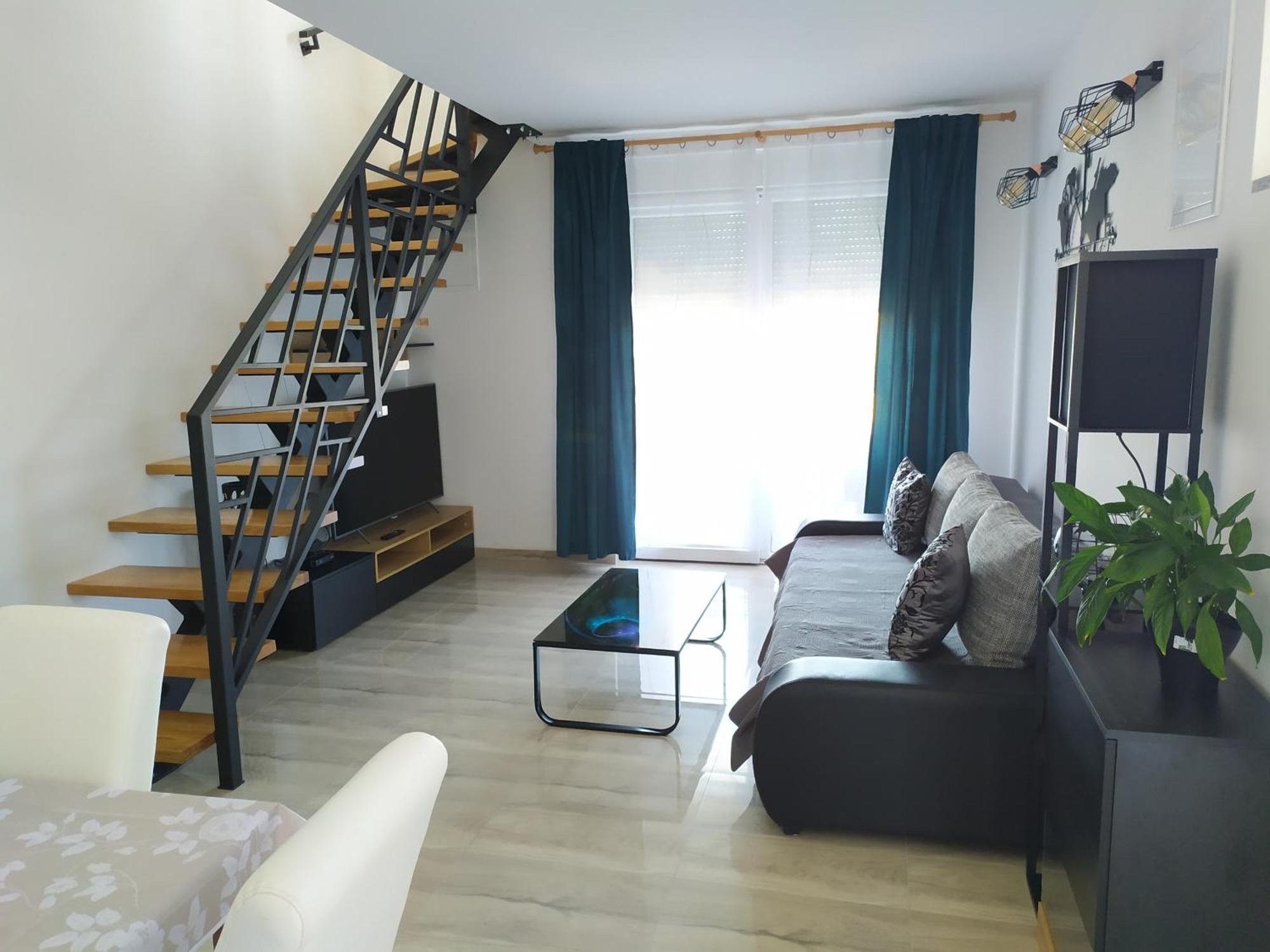 Apartmani Mira Nin Exteriör bild