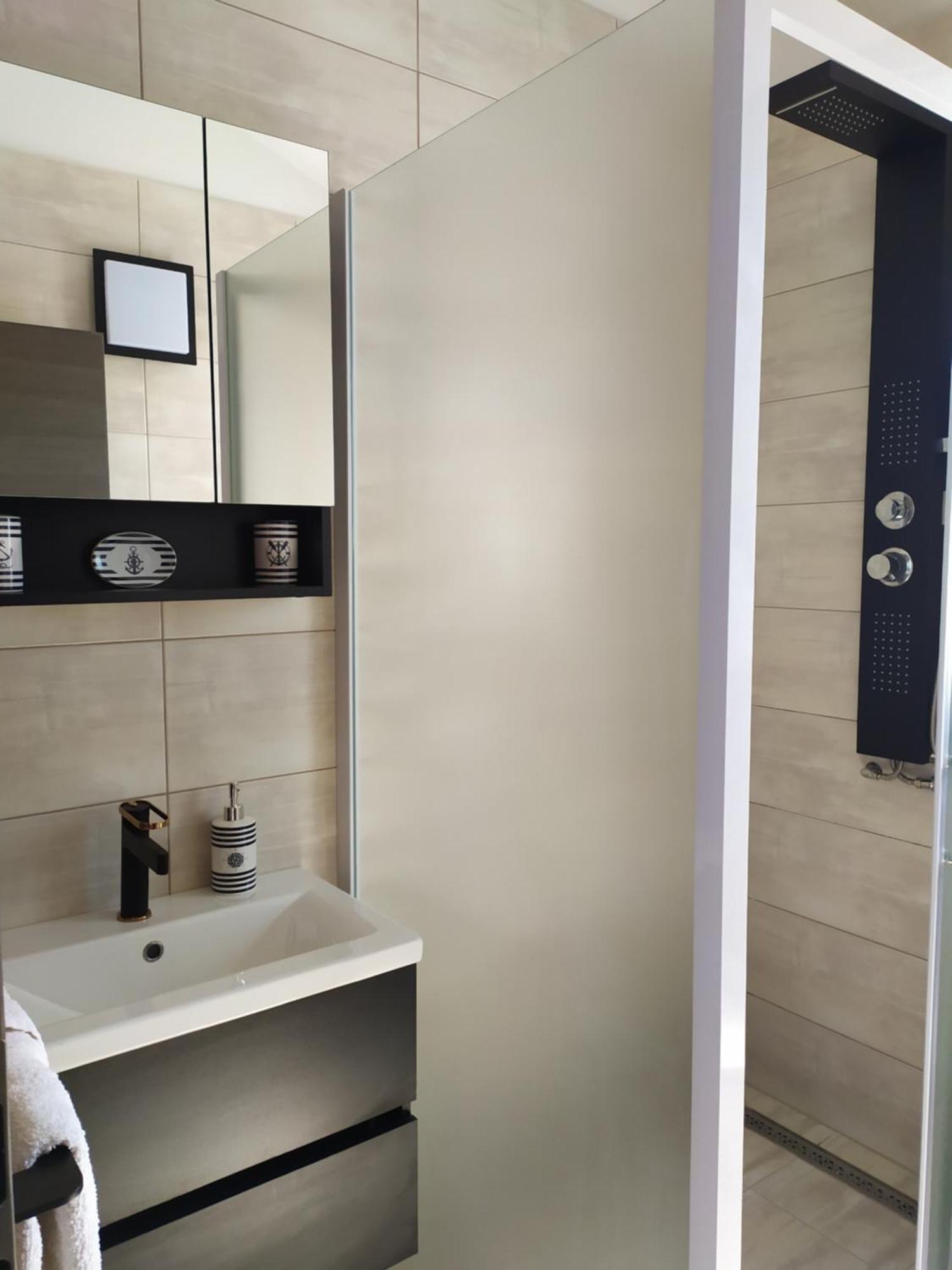 Apartmani Mira Nin Exteriör bild
