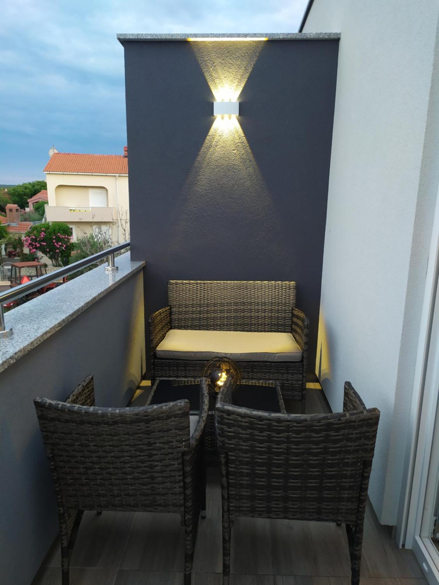 Apartmani Mira Nin Exteriör bild